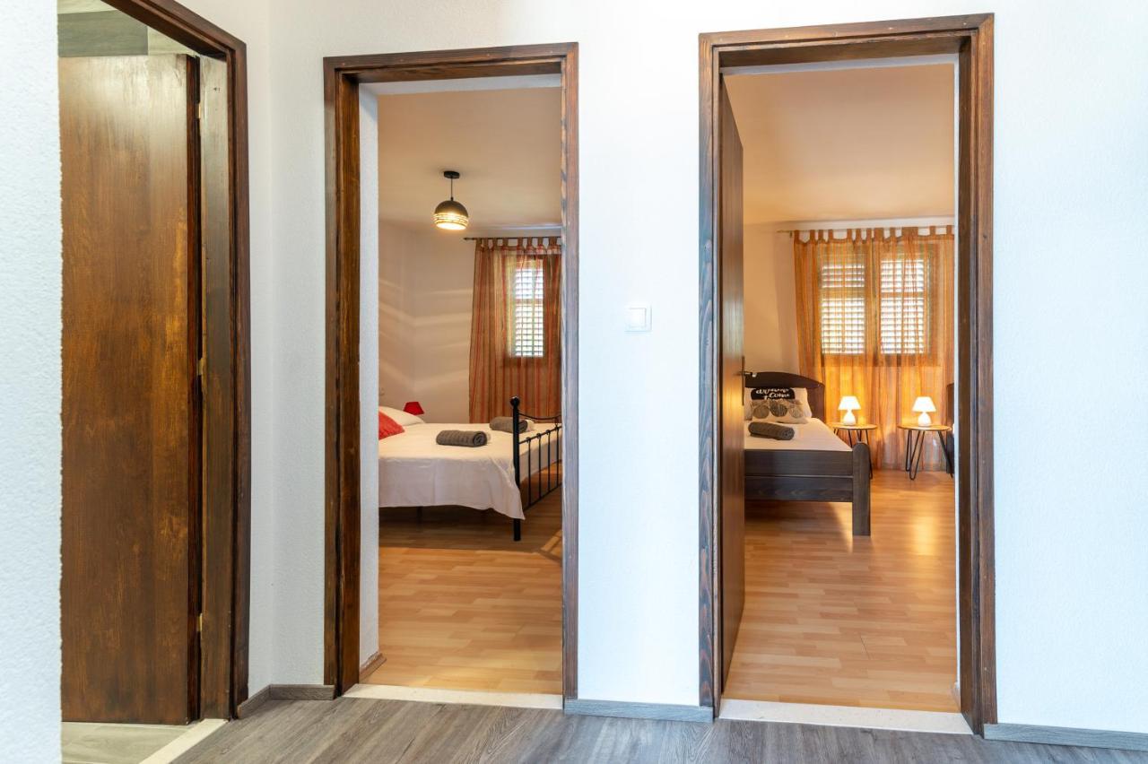 Apartment Batela Trogir Exterior photo